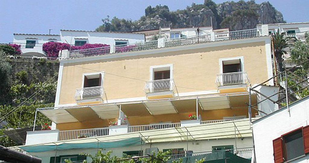 Ferienwohnung Ludovica Tipo D Positano Zimmer foto