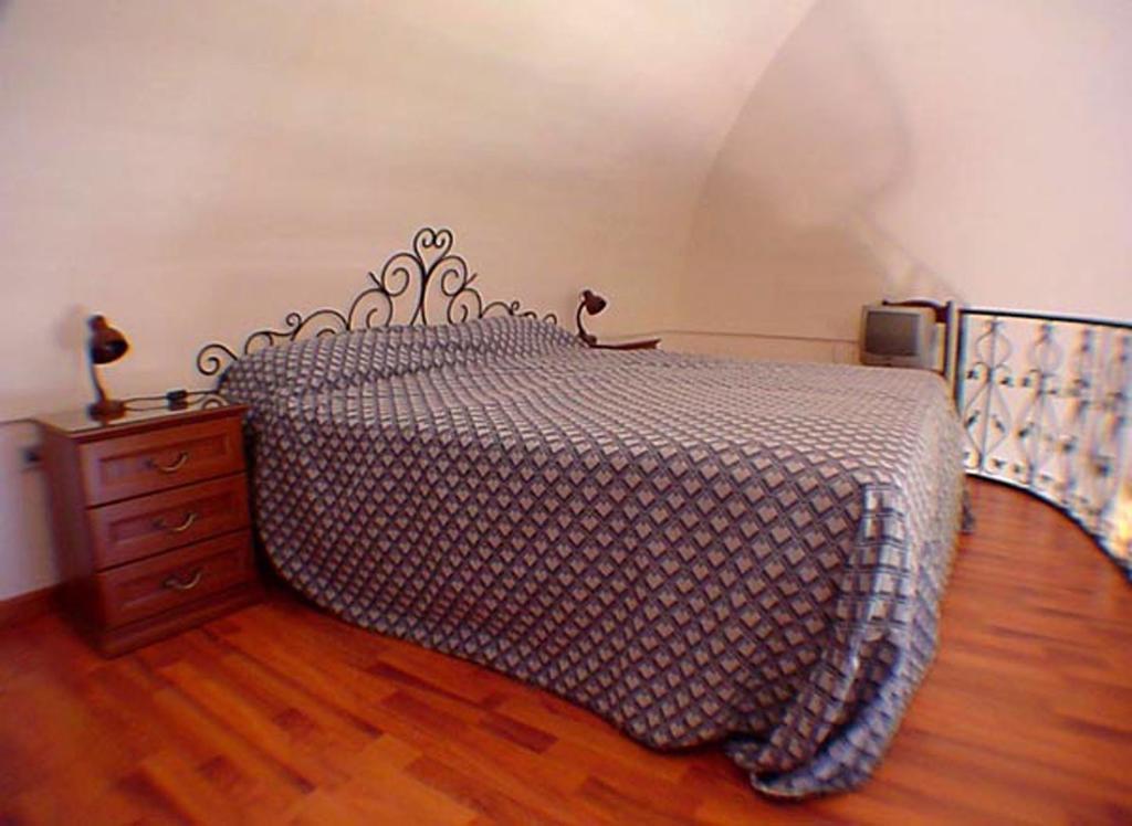 Ferienwohnung Ludovica Tipo D Positano Zimmer foto